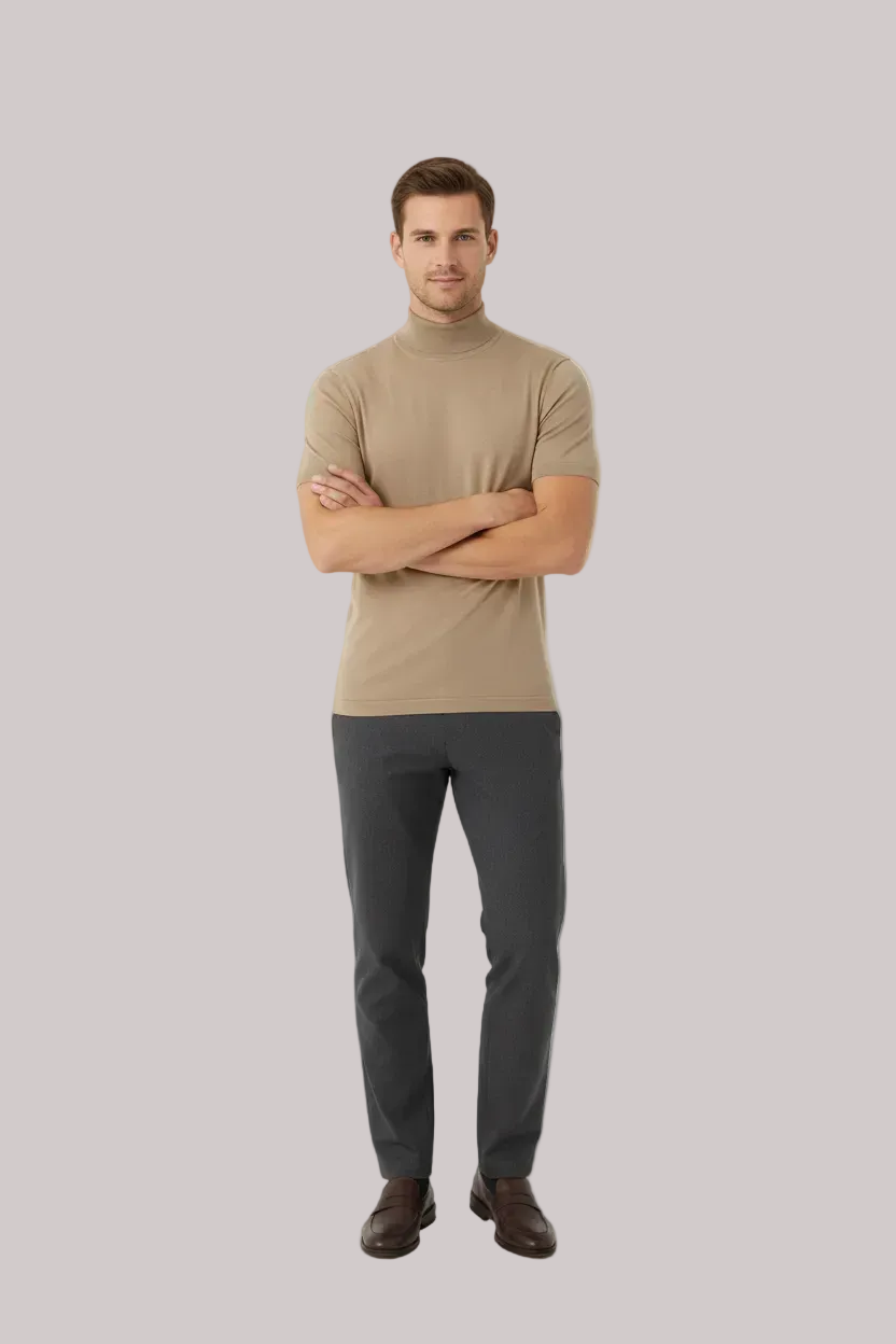 Beige Turtleneck Voorkant